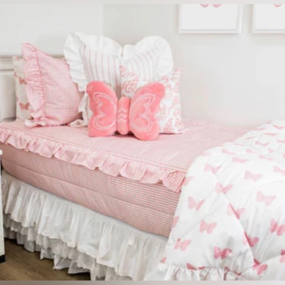 Beddy’s Flutterby King Striped Minky Comforter & Sham Pillow Case Bedding Set